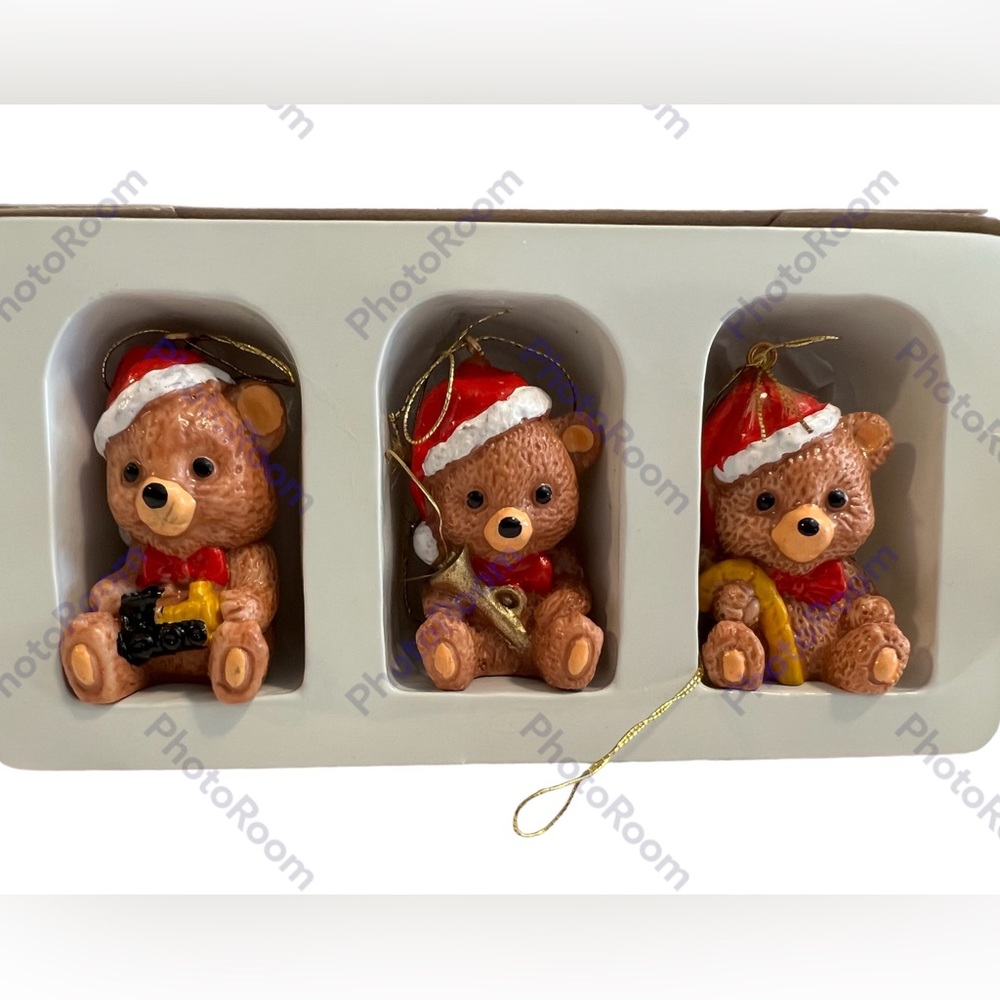 Vintage Barely Bears Ornaments for Christmas Around the World - Picture 5 of 5